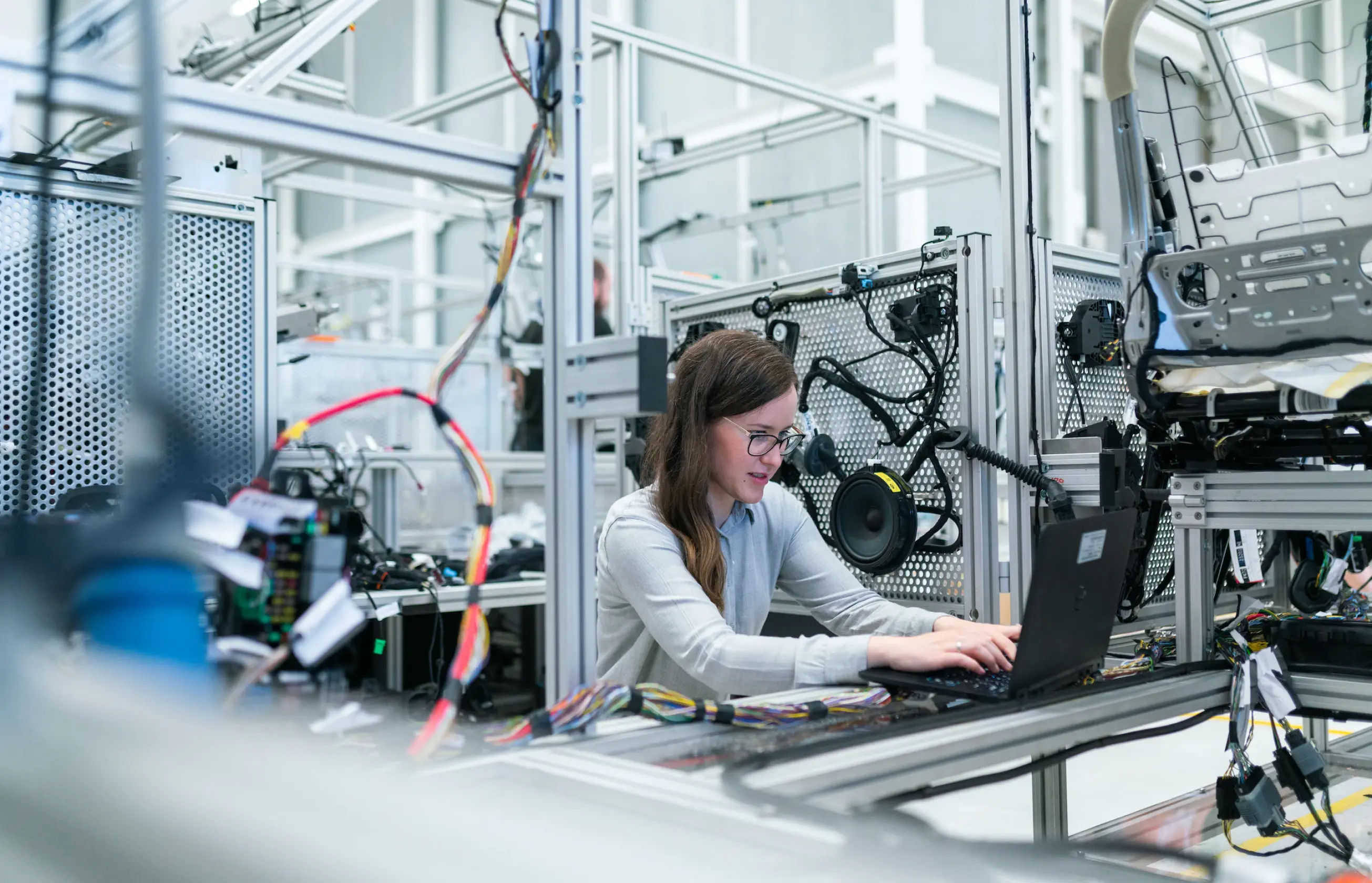 QuantumTech Solutions: Revolutionizing Operations with AI-Powered Insights